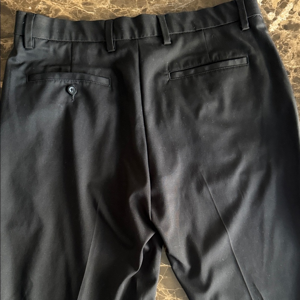 Amazon Essentials Men's Classic Black Dress Pants - Picture 4 of 4
